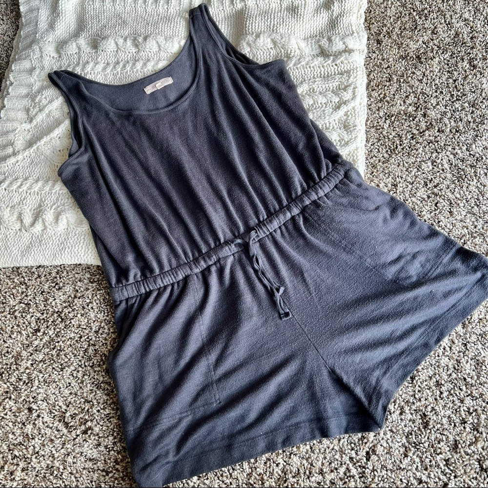 Lou & Grey Signaturesoft Romper Size XL